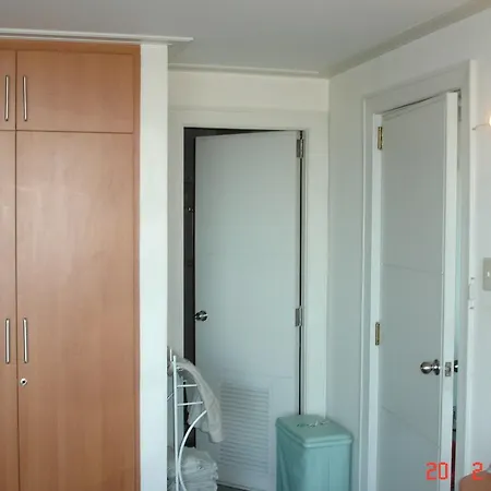 Robinson Place Tower 2 Apartment *